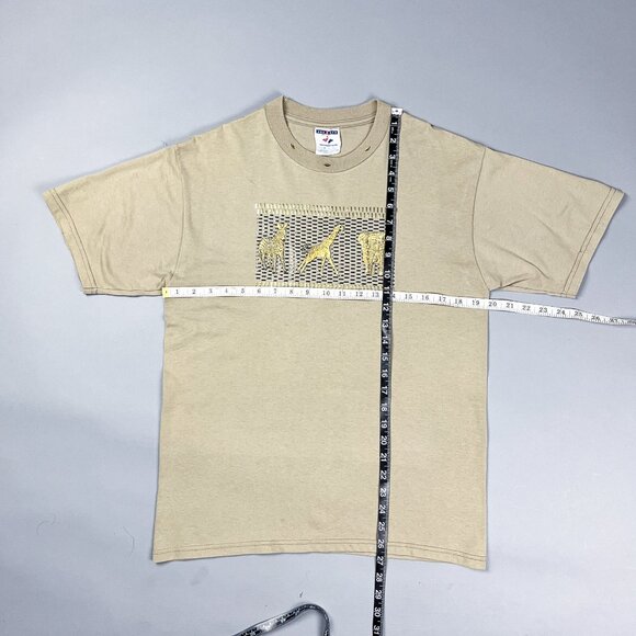 Vintage Graphic T-Shirt | 90's Khaki Beige Green T-Shirt with Jungle Animals - Picture 6 of 7